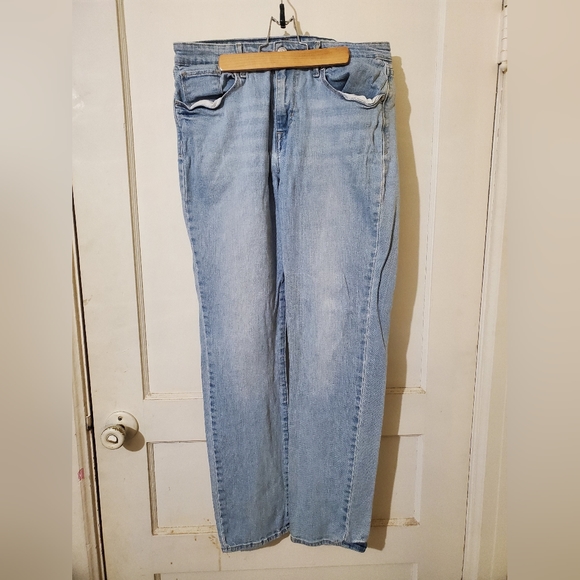 LEVIS - Picture 2 of 3